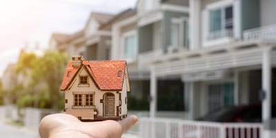 營建成本飆 房市估量縮價漲